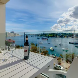 Apartment Superlative With Valletta And Harbour Views, Sliema